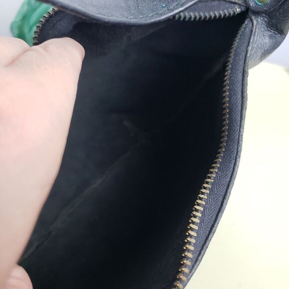 Women's Vintage Black Leather Purse - Picture 2 of 12